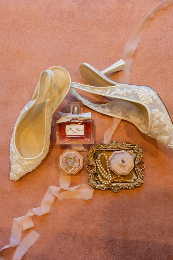 details from a perfect Catholic wedding timeline by colorado wedding photographer alexis dean photography